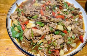 Pork Liver, Kidney, and Pork Shreds Stir-Fried with Three Vegetables