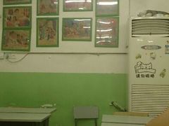 大堂-做了不起的80后