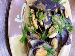 姜葱炒青口-贞姨美食·老字号海鲜大排档