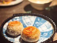 黑松露鲜肉月饼-新荣记(BFC外滩金融中心店)