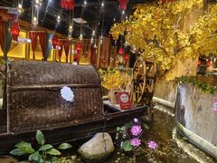 -老滇山寨•云南特色菜•地方菜•民族风情歌舞表演(金碧店)