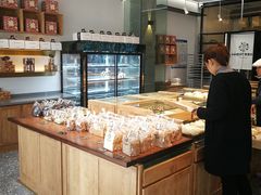 面包甜点陈列柜-原麦世家(府琛大厦店)