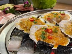 -围炉肉舍•炭烤活鳗•丹东海鲜烤肉(步行街店)