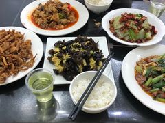 -芳芳餐厅(白沙路店)