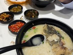 -华新胖子鱼粉(衡阳总店)