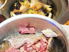 -山河屯铁锅炖鲜鹅·东北菜(开发区一店)
