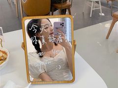-露露家咖啡店