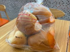 -白玉兰食品甜凤店(合生汇店)