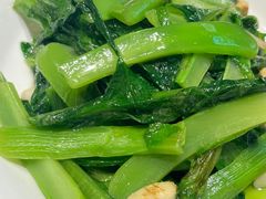 -江城小馆陕南妈妈菜·全球旅行餐厅(钟楼店)