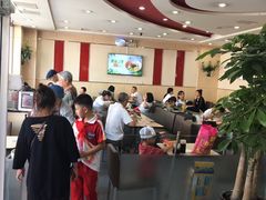 大堂-李先生牛肉面大王(营口大润发店)