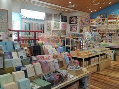 -猫的天空之城概念书店(印象城购物中心店)