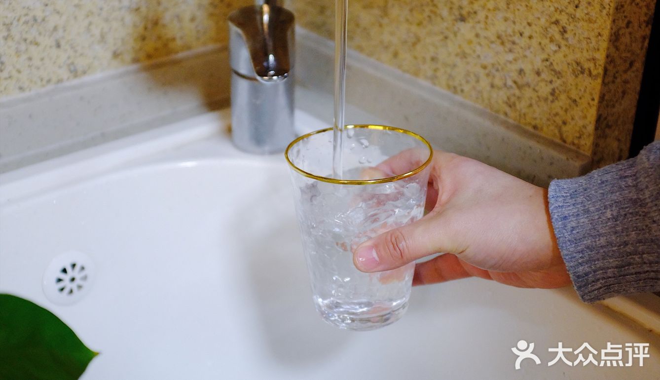 百元家居黑科技 随拆随走的免插电净水器你get了吗？