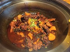 -山河屯铁锅炖鲜鹅·东北菜(开发区一店)