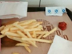 -麦当劳(湛江大厦店)