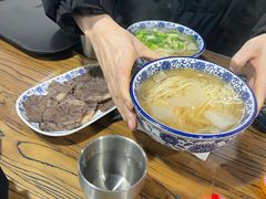 -陇上全荟兰州传统牛肉面(延吉路店)