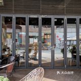 这家小店在望京地区，乱中取静