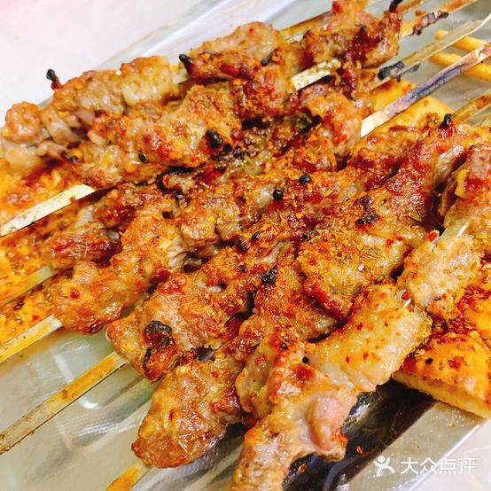 新疆玉石买买提烧烤饭店(殷巷店)