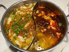 -德林酸菜鱼火锅(南丹店)