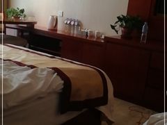 -兴芮温泉度假区