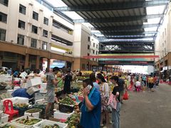 -三亚新鸿港水果一级批发市场