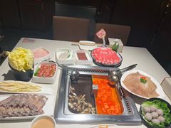 -海底捞火锅鲜切牛肉主题店(长寿路店)