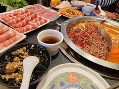 -沸炉重庆老火锅(军事博物馆店)