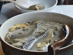 雪菜小黄鱼面-顶特勒·黄鱼馆·特色菜(上海大世界店)