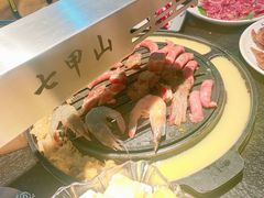 -七甲山烤肉(长白山奇石山珍根艺一条街店)