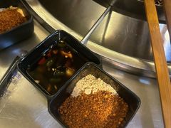 -彝人部落火盆烧烤(原内环足球场店)