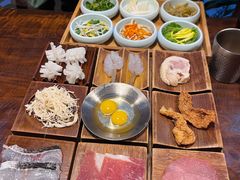 -银米·云南传统过桥米线(双廊黑金冠店)