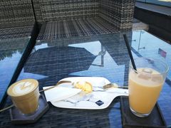 -UNI UNI(环亚凯瑟琳店)