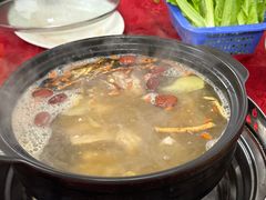-花苑美食横琴生蚝火锅(拱北粤华路店)