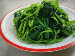 -亲回家吃饭餐厅(黄陂店)