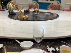-梅龙镇酒家(南京西路总店)