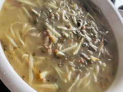 咸菜肉丝面-咸亨酒店