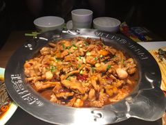 牛蛙煲-胖哥俩肉蟹煲(悦荟广场店)