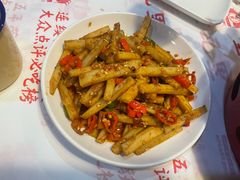 -堂瓦里·33年传统赣菜(第一街区店)