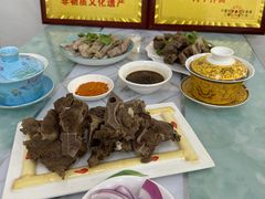 -苏莱特色牛骨滩羊手抓馆(长城东街总店)