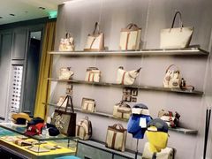 -Gucci(青岛海信广场店)