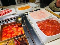-海底捞火锅鲜切牛肉主题店(长寿路店)