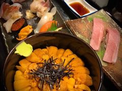 马粪海胆盖饭-鱼真(うおまさ)