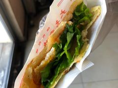 -大名府鸡蛋灌饼·叶家凉皮肉夹馍(滑翔五小区店)