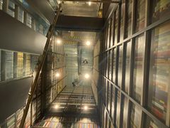 -钟书阁(群光广场店)
