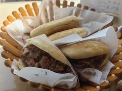 -闫家驴肉老店(华电一校店)