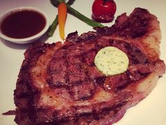 -AIR Restaurant & Lounge