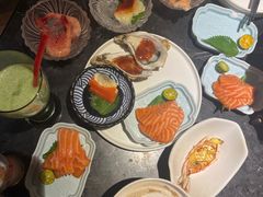-半岛翡丽海鲜自助餐厅(观风亭店)