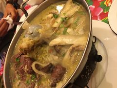 杀猪菜-闯关东东北农家菜(崂山石老人店)