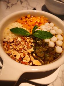 曼玉餐厅(中原万达店)-"有几年没来曼玉了,这次来发现菜品更新了好.