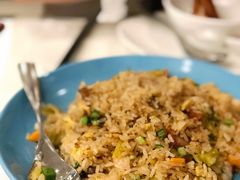 酸菜脆皮烧肉炒饭-港丽餐厅(高德置地店)