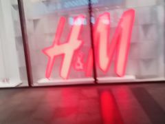 -H&M(来又来时尚购物广场店)